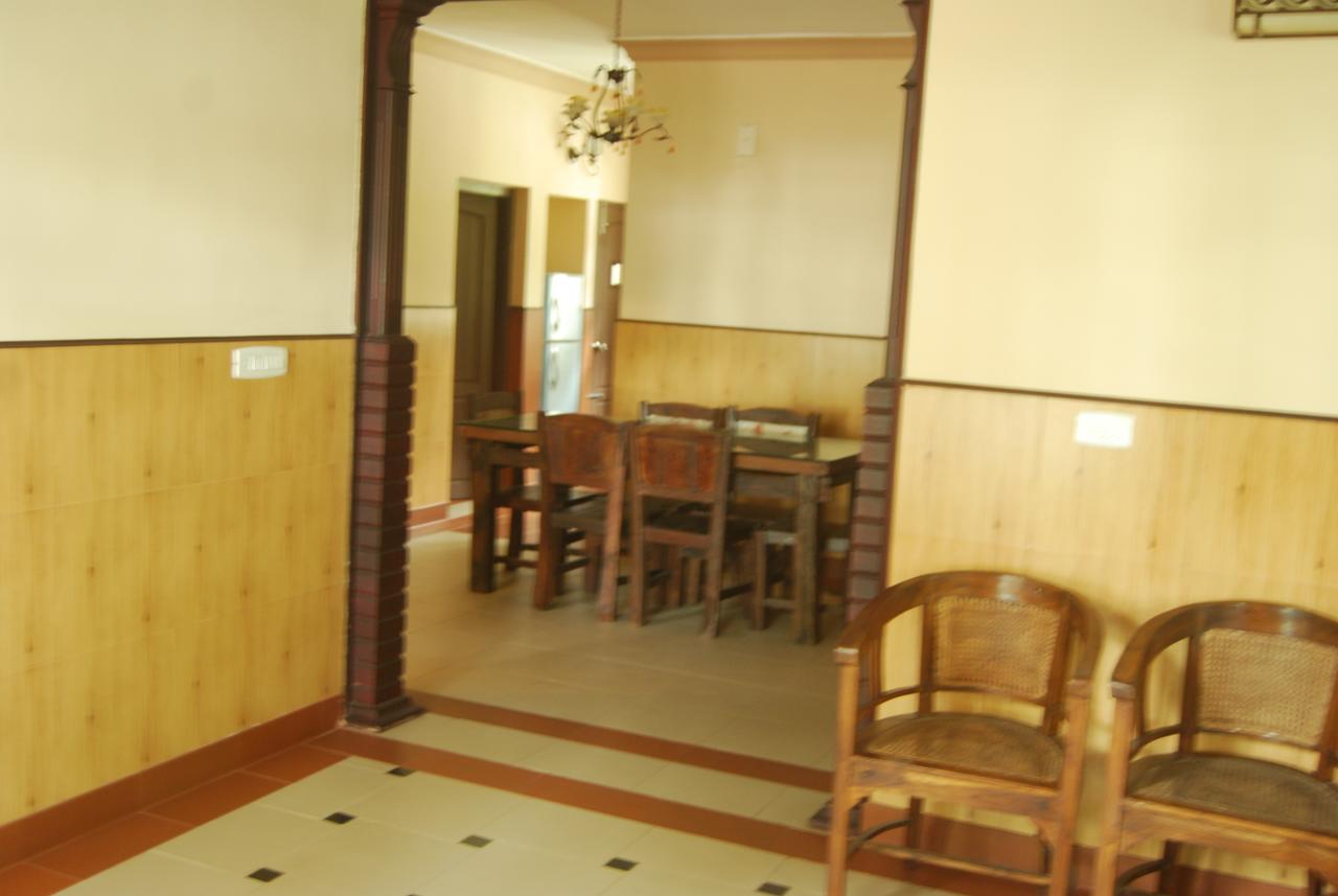 T Cherry Villa Мунар Екстериор снимка