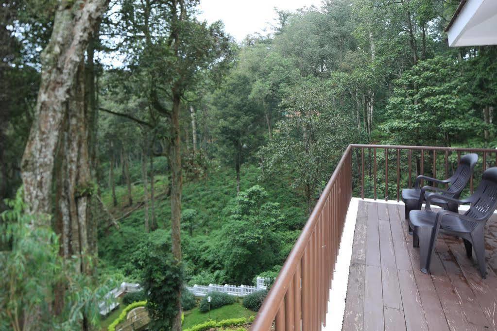 T Cherry Villa Мунар Екстериор снимка