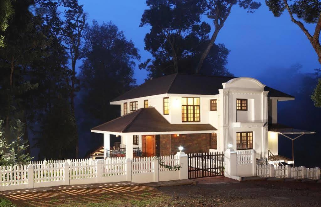 T Cherry Villa Мунар Екстериор снимка