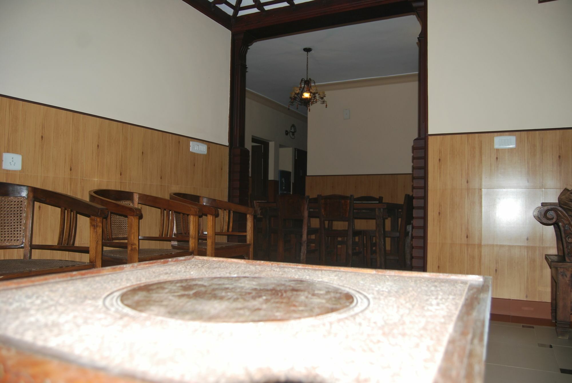 T Cherry Villa Мунар Екстериор снимка