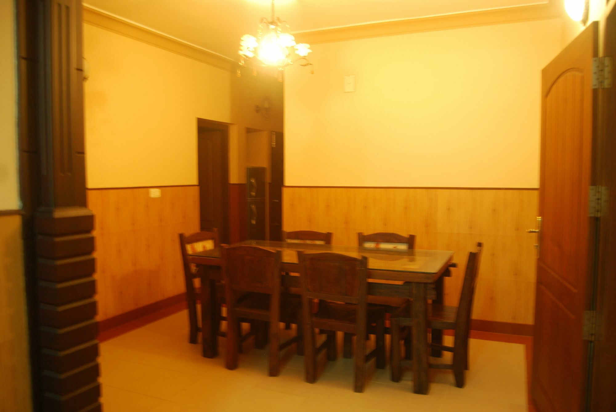 T Cherry Villa Мунар Екстериор снимка